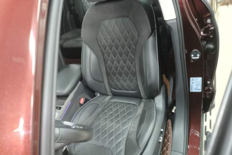 Used Hongqi HS5 2019 2.0T Smart Connect Flagship Edition
