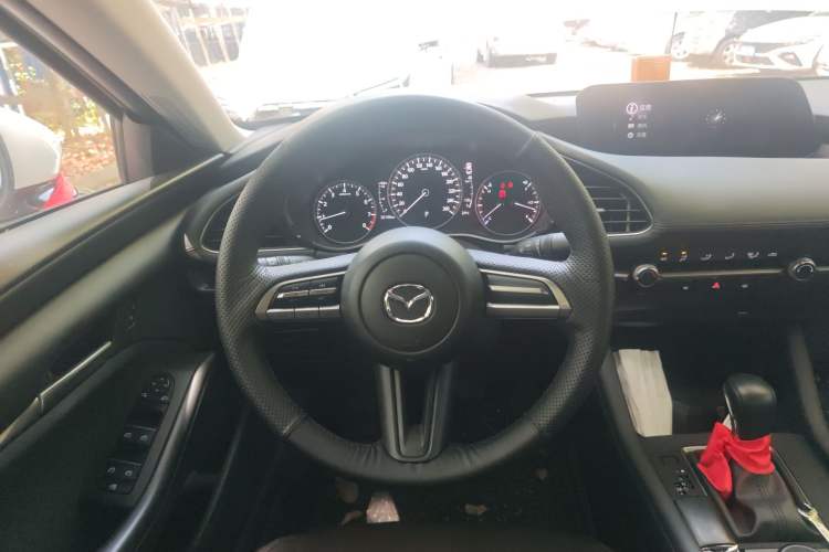 Used Mazda 3 Axela 2022 2.0L Automatic Zhiqing Edition Steering Wheel
