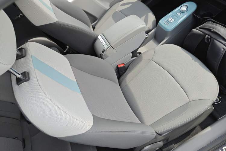 Used CHANGAN NEVO Lumin 2022 210km Sweet Edition Right Front Seat