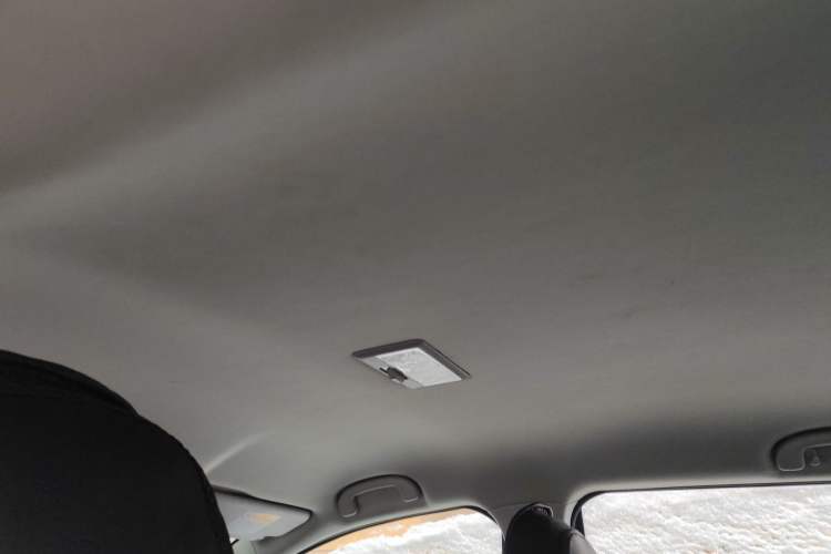 Used Suzuki Vitara S-Cross 2017 1.6L CVT Two-Wheel Drive Urban Fashion Model
