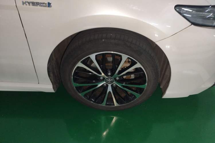 Used Toyota Camry 2019 Dual-Engine 2.5HS FENGSHANG Edition China VI Standard