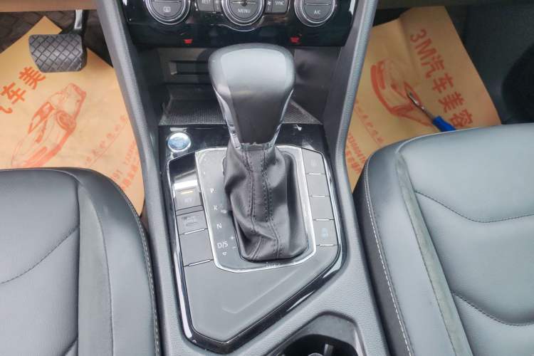 Used Volkswagen Tiguan L 2021 280TSI Automatic Two-Wheel Drive Smart Edition Gear Lever