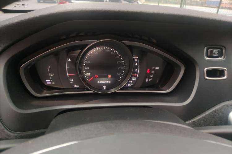 Used Volvo V40 2018 T3 Zhiya Edition
