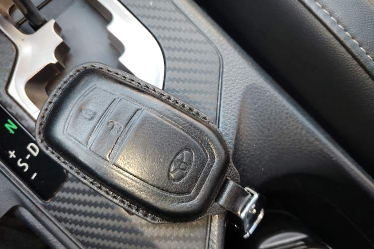 Used Toyota RAV4 2015 2.5L Automatic 4x4 Elite Edition
