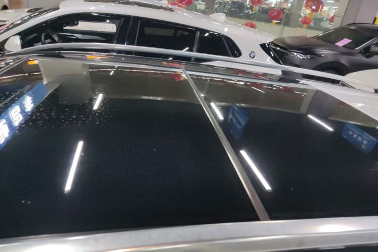 Used Mercedes-Benz C-Class 2011 C 200 Fashion Travel Edition