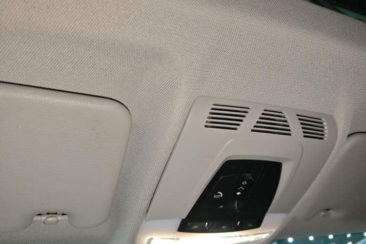 Used BMW X1 2021 xDrive25Li Luxury Model Headliner