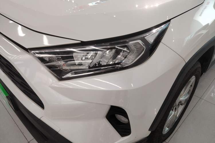 Used Toyota RAV4 2020 2.0L CVT Two-Wheel Drive Fashion Edition