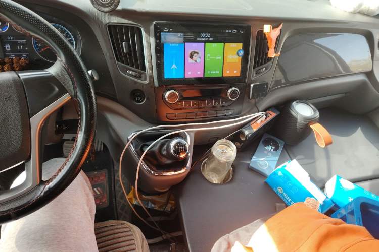 Used Foton Toano 2021 2.0T Manual Tongtu Extended-Wheelbase Mid-Roof 5/6/7-Seater 4F20TC3
