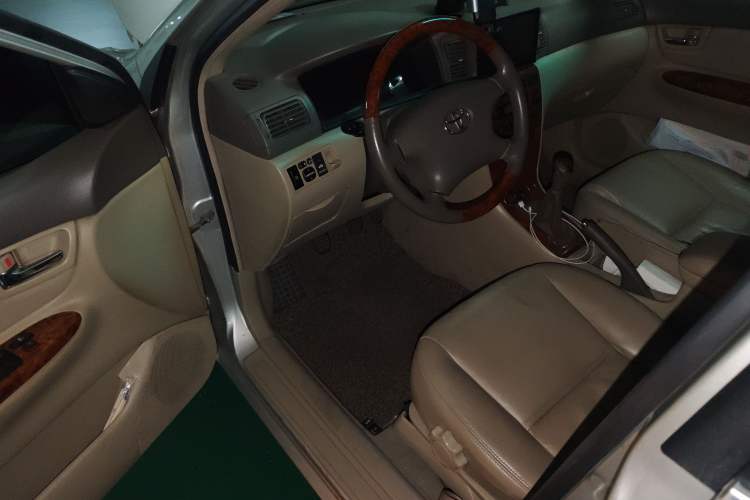 Used Toyota Corolla EX 2004 1.8L Manual GLX-i
