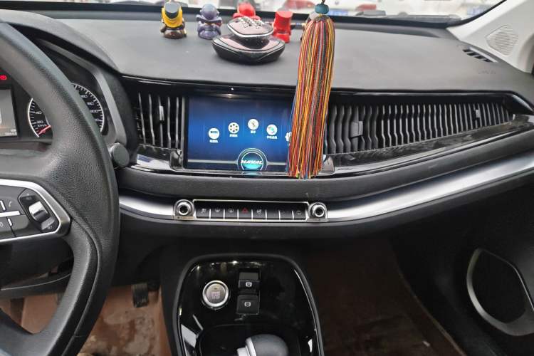 Used Haval H2s 2018 Blue Label 1.5T Dual-Clutch Elite Model Audio And AC Panel