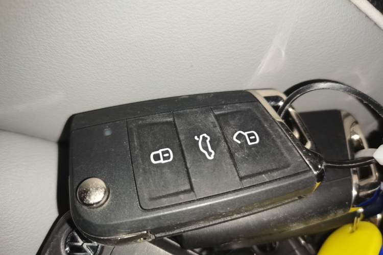 Used Volkswagen Tayron 2023 280TSI Two-Wheel-Drive Luxury Plus Advanced Version Vehicle Key