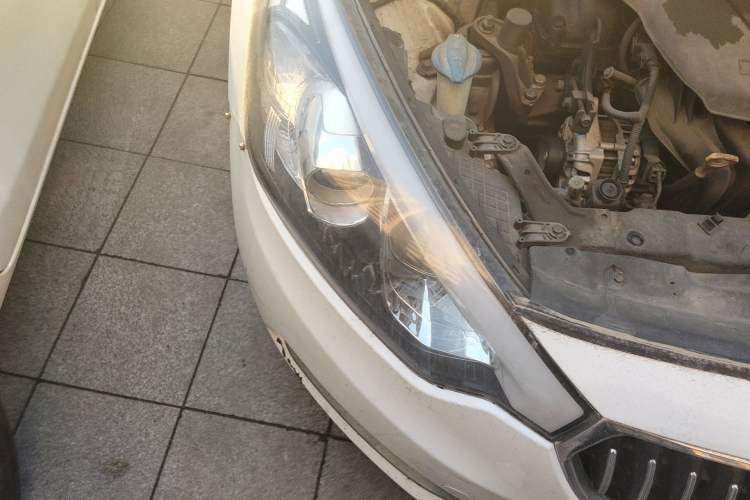 Used Kia K3 2013 1.6L Automatic Premium Right Front Headlight