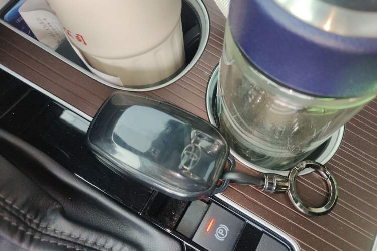 Used Toyota SIENNA 2024 2.5L Hybrid Comfort Edition
