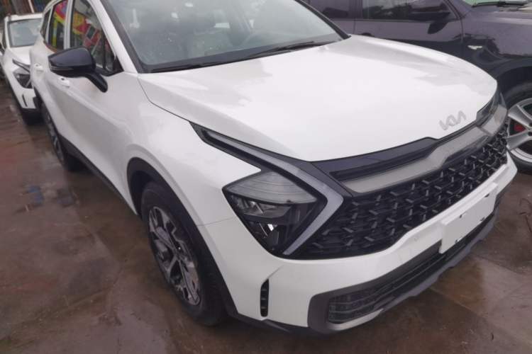 Used Kia Sportage (Chinese Domestic Model) 2025 1.5T Two-Wheel Drive Prestige Edition
