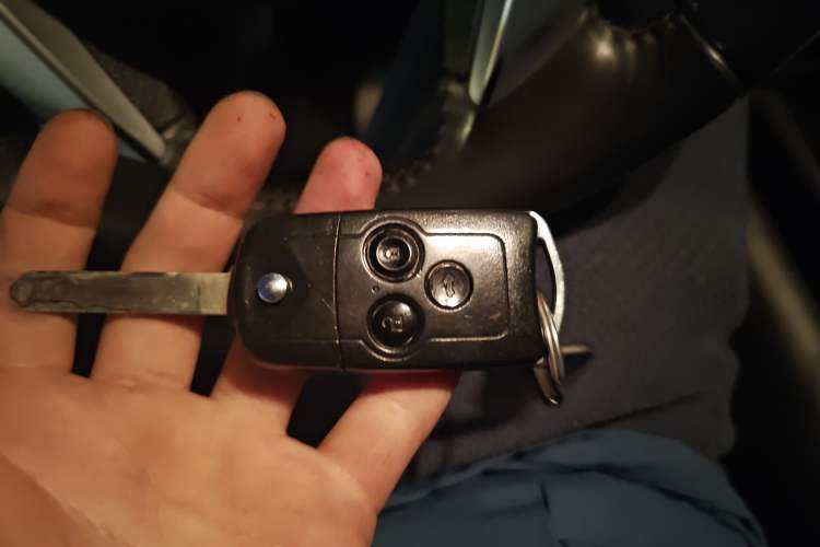 Used Honda Accord 2013 2.0L SE Vehicle Key