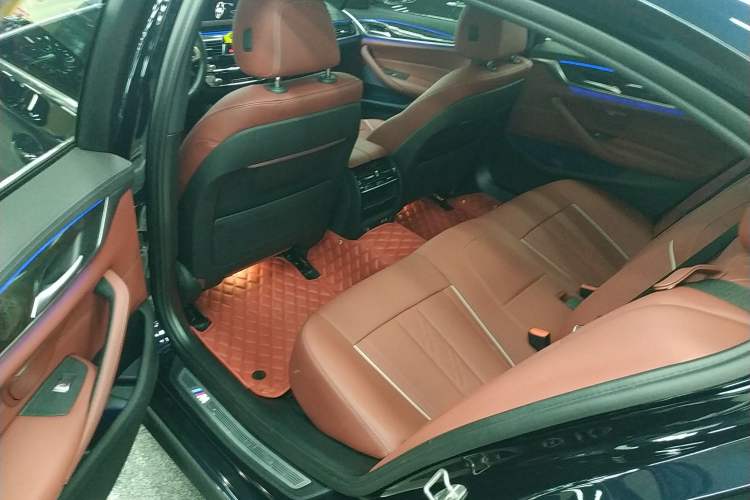 Used BMW 5 Series 2022 525Li M Sport Package Left Rear Seat