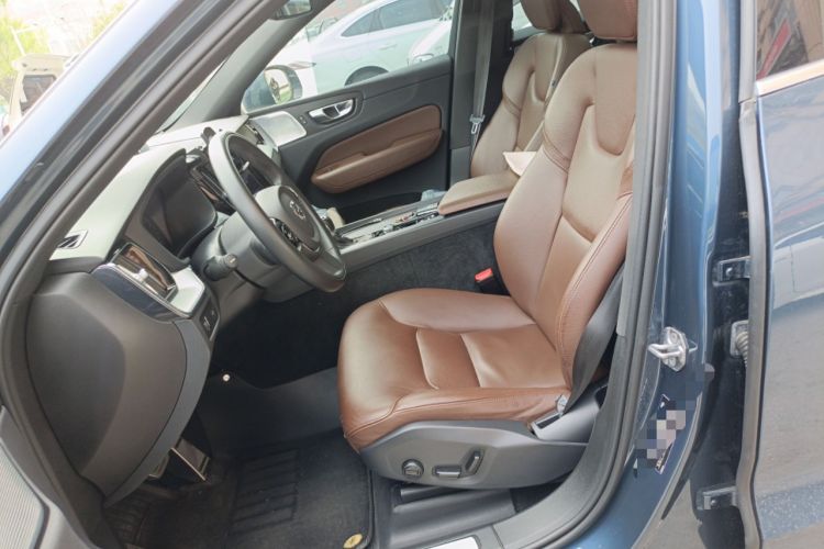 Used Volvo XC60 2021 T5 4x4 Smart Luxury Edition
