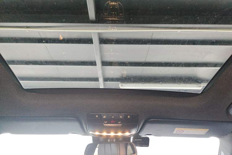 Used Mercedes-Benz GLC 2017 GLC 260 4MATIC Luxury Model