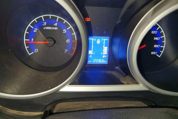 Used CHANGAN KAICHENG Ounuo S 2014 1.3L Happiness Model Odometer Close Up