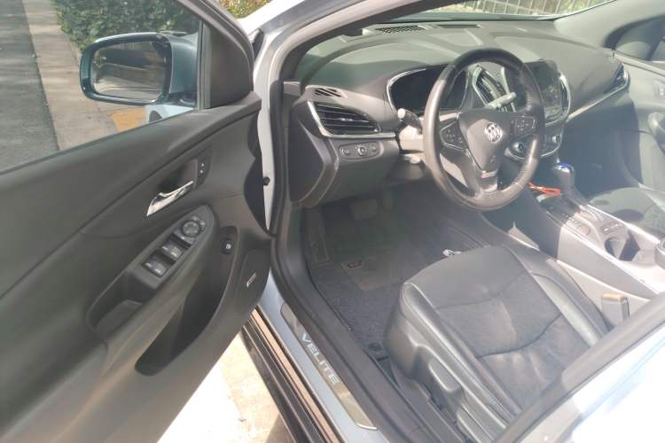 Used Buick VELITE 5 2017 Stylish Extended-Range Model