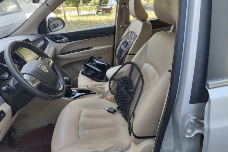 Used Baojun 730 2016 1.5L Manual Comfort Version 7 Seats China V Emission Standard
