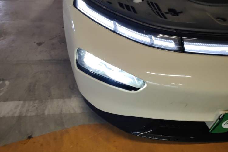 Used XPeng P7 2022 480G Right Front Headlight