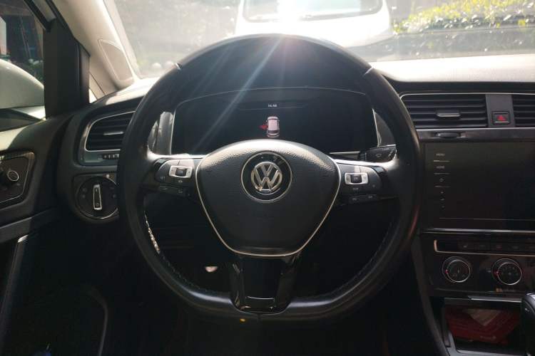 Used Volkswagen Golf 2020 Zhiai Edition 280TSI DSG Luxury Model
