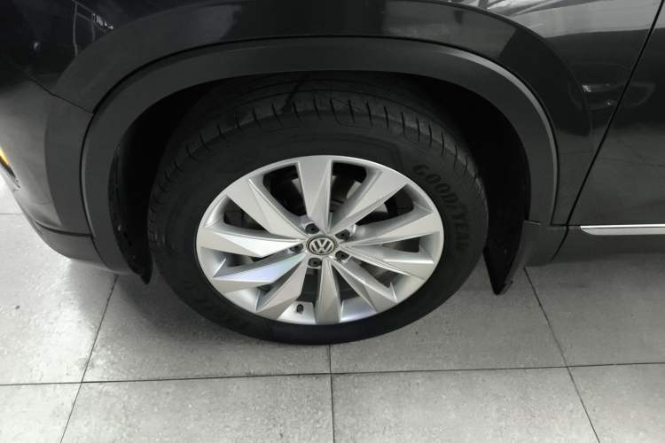 Used Volkswagen Tayron 2021 330TSI Two-Wheel Drive Luxury Connected Version Plus
