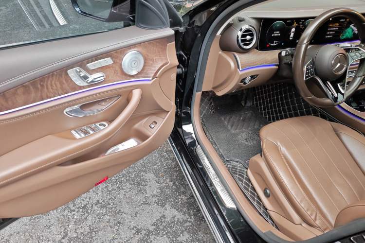 Used Mercedes-Benz E-Class 2021 E 300 L Luxury Model
