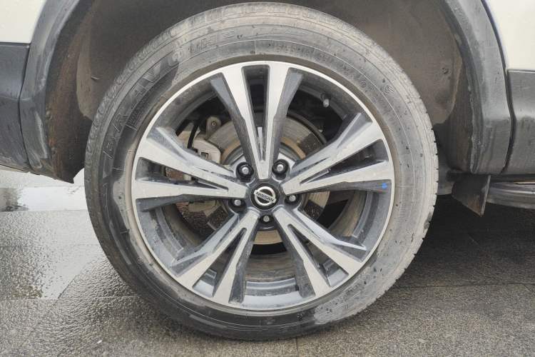 Used Nissan Qashqai 2022 2.0L CVT XV Premier Luxury Edition Right Rear Wheel Hub