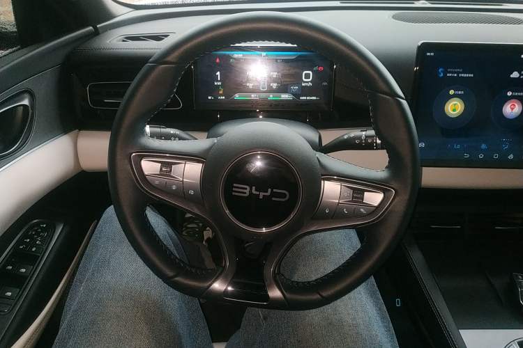 Used BYD Seal 06 New Energy 2024 DM-i 120KM Luxury Model Steering Wheel