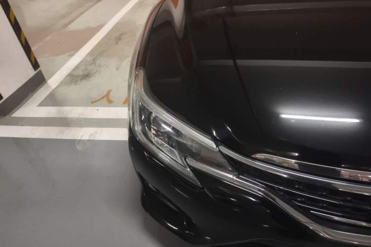 Used Toyota Reiz 2013 2.5S Elite Edition Right Front Headlight