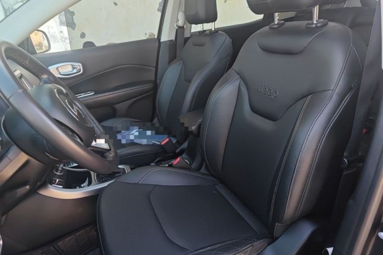 Used Jeep Compass 2017 200T Automatic Family Edition
