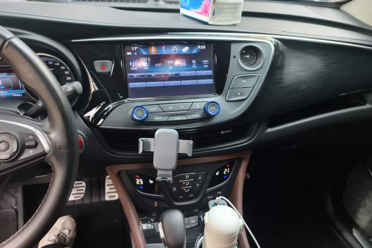 Used Buick Envision 2018 28T Four-Wheel Drive Elite Version