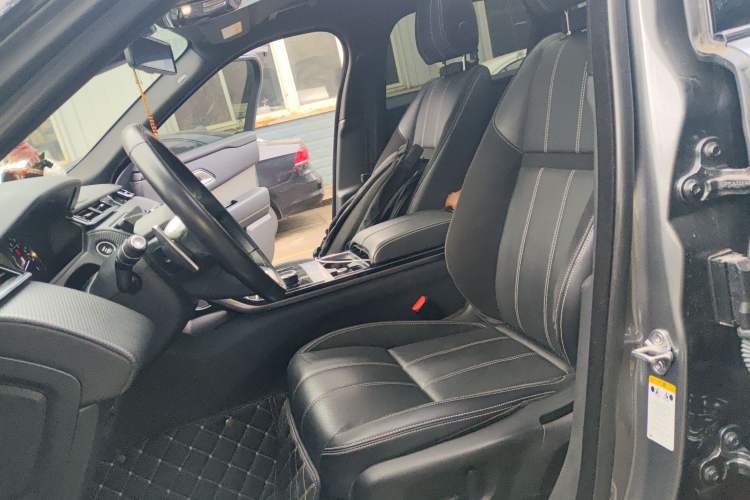 Used Land Rover Range Rover Velar 2018 P300 R-DYNAMIC S
