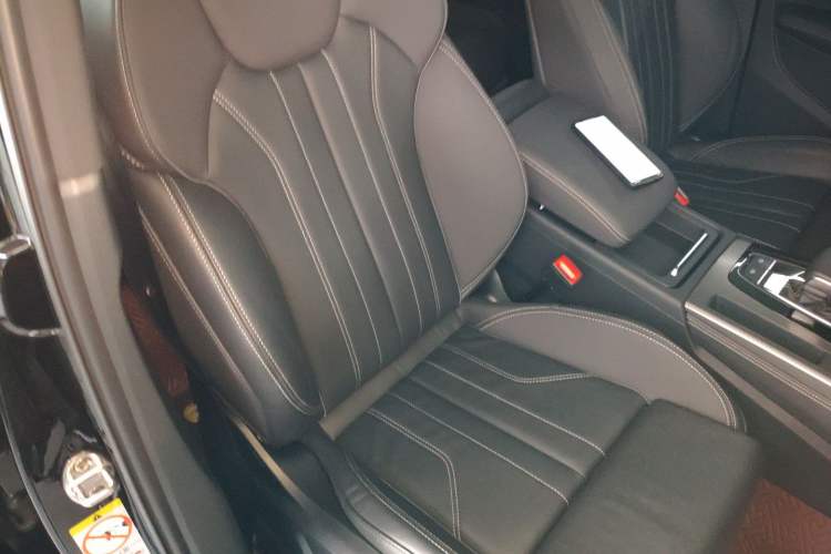 Used Audi Q5L 2023 40T Luxury Dynamic Model
