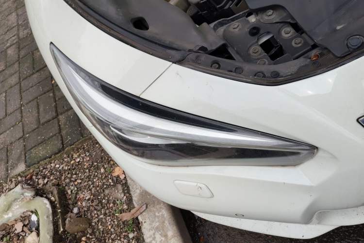 Used Infiniti Q50L 2016 2.0T Enjoyment Edition Right Front Headlight