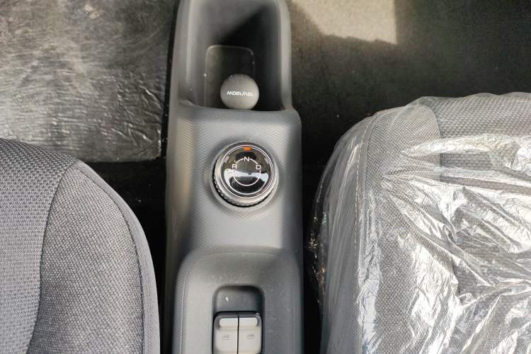 Used Wuling Zhiguang New Energy 2025 Comfort Model Gear Lever