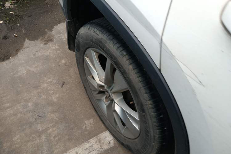 Used Skoda Kodiaq 2018 Facelifted TSI330 5-Seater Two-Wheel-Drive Luxury Enjoyment Edition Right Rear Wheel Hub