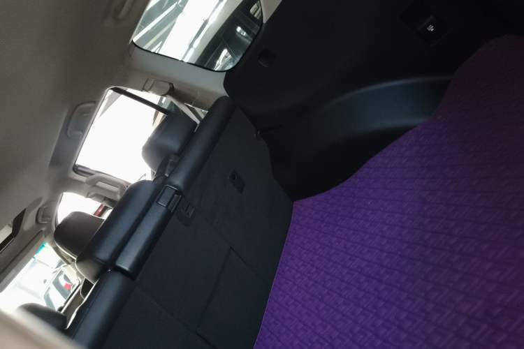 Used Toyota Prado 2016 2.7L Automatic Standard Edition Trunk