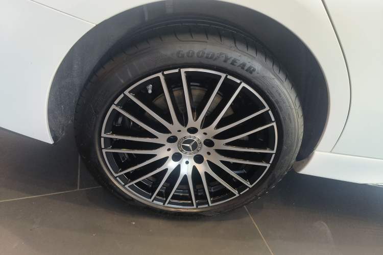 Used Mercedes-Benz C-Class 2025 Facelift C 260 L Sport Edition
