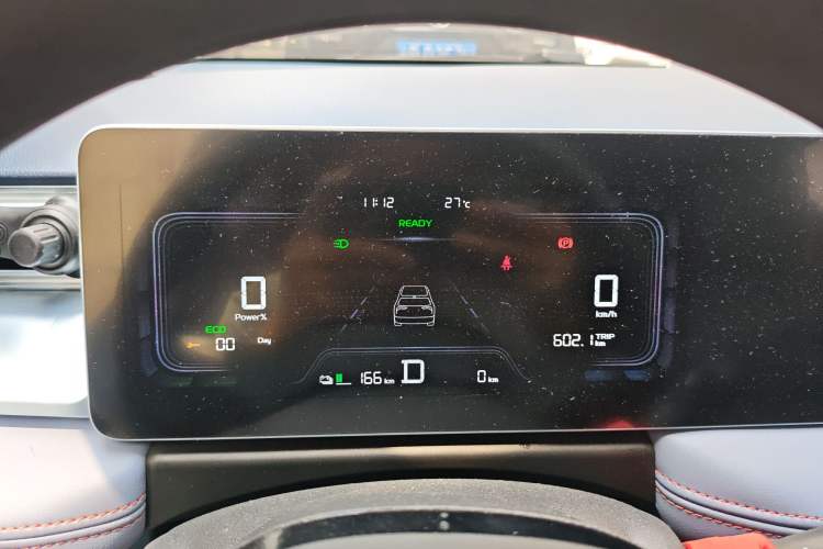 Used Geometry E Firefly 2022 401 km Linglong Tiger 4 Seats
