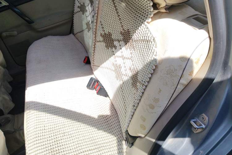 Used Volkswagen Polo 2011 Jingqu 1.4L Manual Sile Edition Left Rear Seat