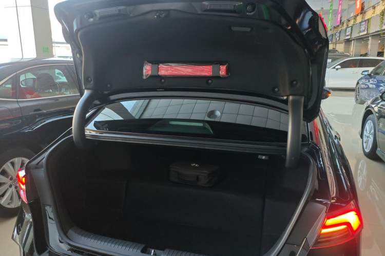 Used Honda Inspire New Energy 2023 ePHEV Prestige Edition