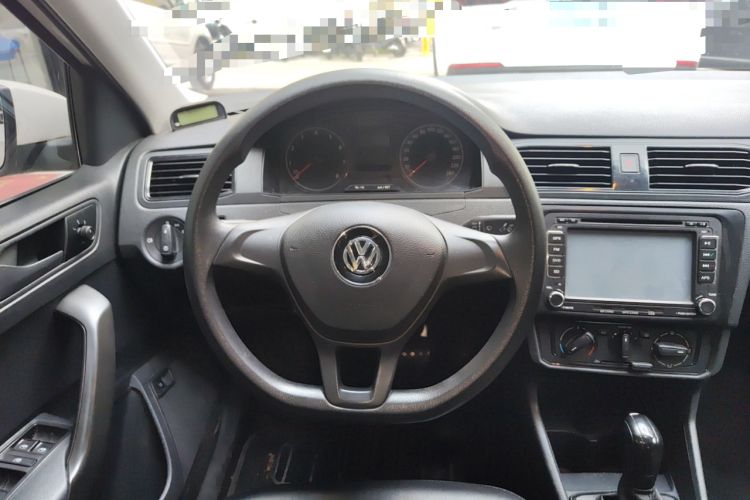 Used Volkswagen Santana 2016 1.6L Automatic Fashion Edition Steering Wheel