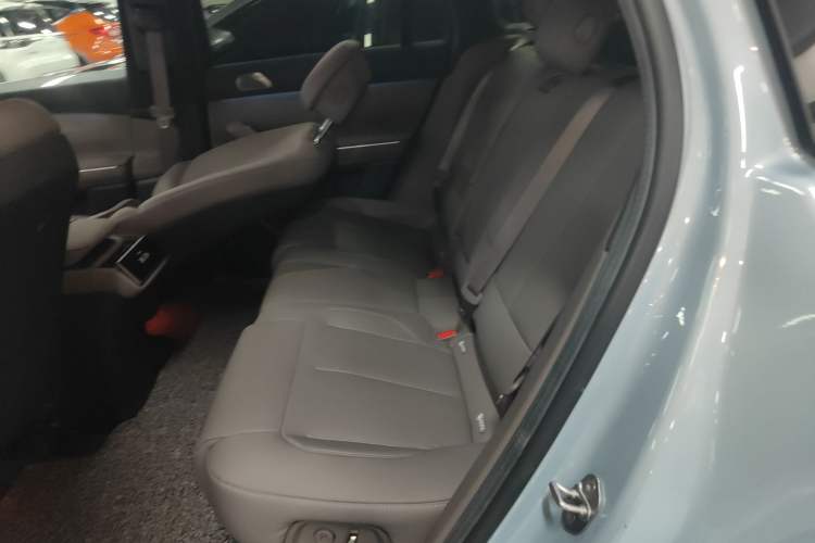 Used Nio ES7 2022 75 kWh Left Rear Seat
