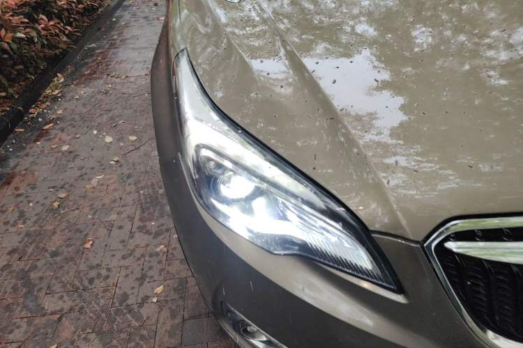 Used Buick Envision 2018 20T Two-Wheel-Drive Leading Model Right Front Headlight