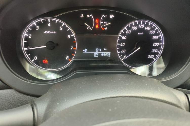 Used Nissan Tiida 2016 1.6L CVT Cool Dynamic Edition
