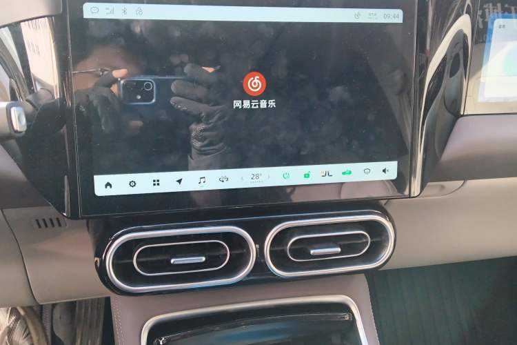 Used Leapmotor C11 2024 Range-Extended 300 Luxury Edition