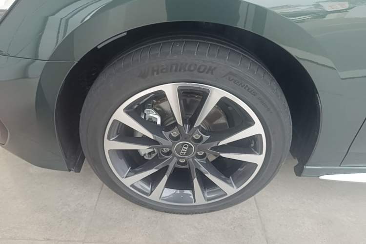 Used Audi A3 2025 Sportback 35TFSI Prestige Edition Left Front Wheel Hub